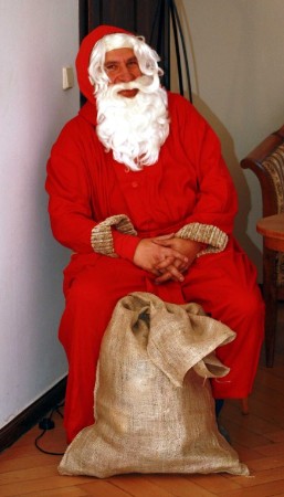 Der Weihnachtsmann wartet auf seinen Einsatz
